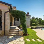 Tranquil Istria Casa de Férias *
